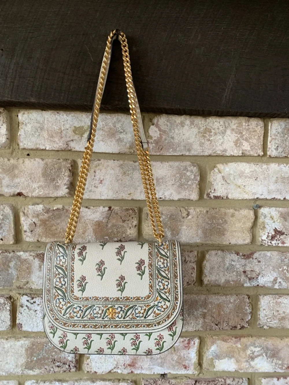 Tory Burch Cream Floral Printed Leather Crossbody with Gold Chain - Picture 2 of 16